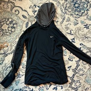 Black Nike light sweatshirt